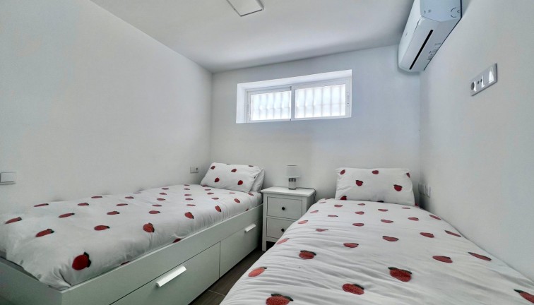 Jälleenmyynti - Erillistalo - San Miguel de Salinas - Villamartín