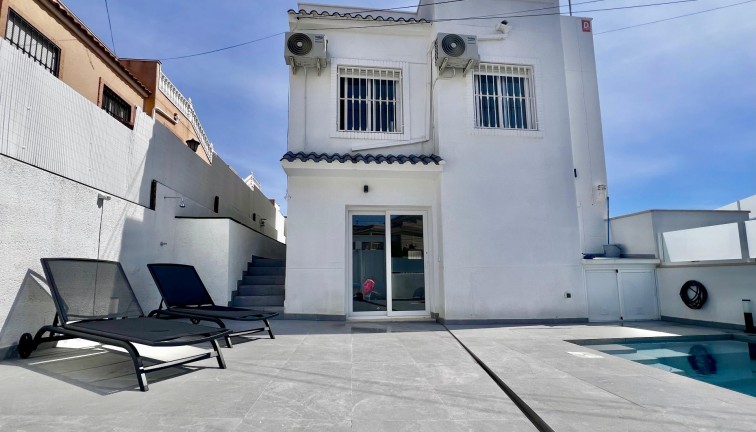 Jälleenmyynti - Erillistalo - San Miguel de Salinas - Villamartín