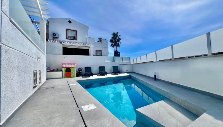 Jälleenmyynti - Erillistalo - San Miguel de Salinas - Villamartín