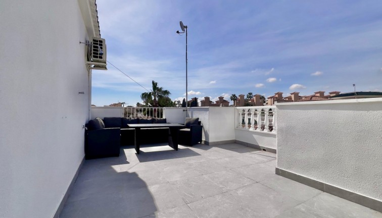 Jälleenmyynti - Erillistalo - San Miguel de Salinas - Villamartín