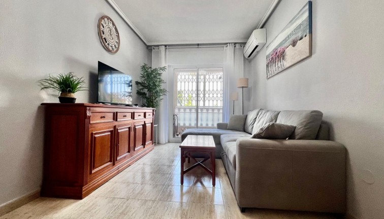 Jälleenmyynti - Asunto - Torrevieja - Acequion