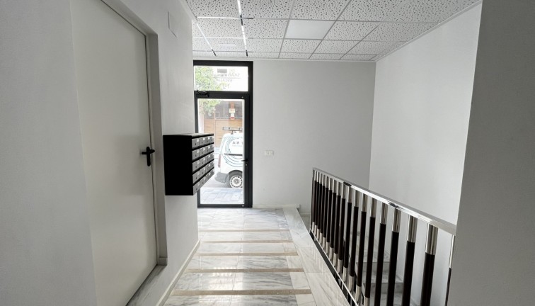 Resale - Apartment - Torrevieja