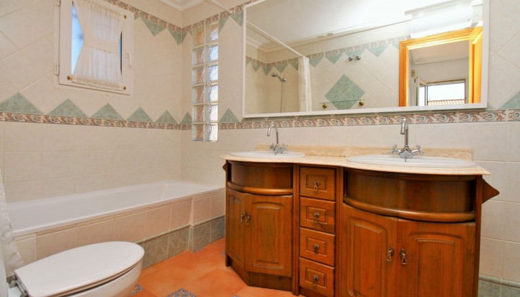 Reventa - Casa adosada - Playa Flamenca