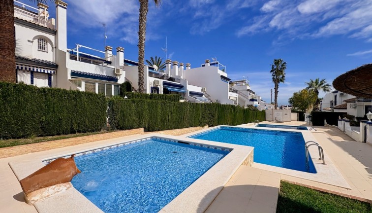 Resale - Chalet - Orihuela - Villamartín