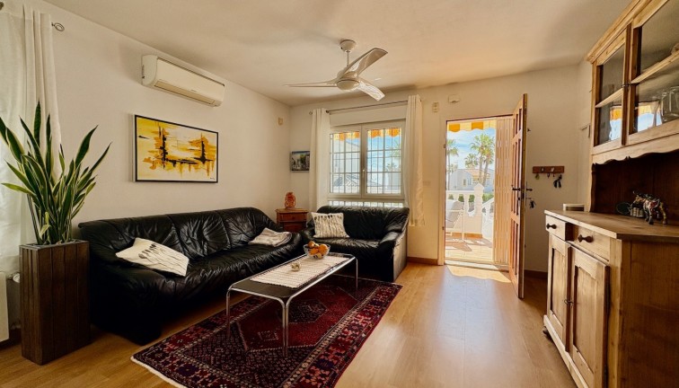 Resale - Chalet - Orihuela - Villamartín