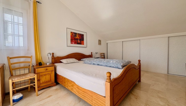 Resale - Chalet - Orihuela - Villamartín