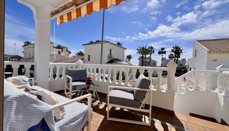 Resale - Chalet - Orihuela - Villamartín