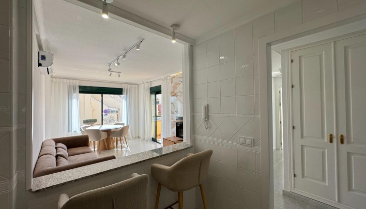 Jälleenmyynti - Asunto - Orihuela Costa - Villamartín