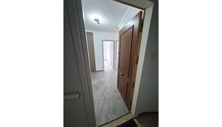 Jälleenmyynti - Asunto - Torrevieja - Acequion