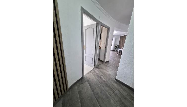 Jälleenmyynti - Asunto - Torrevieja - Acequion