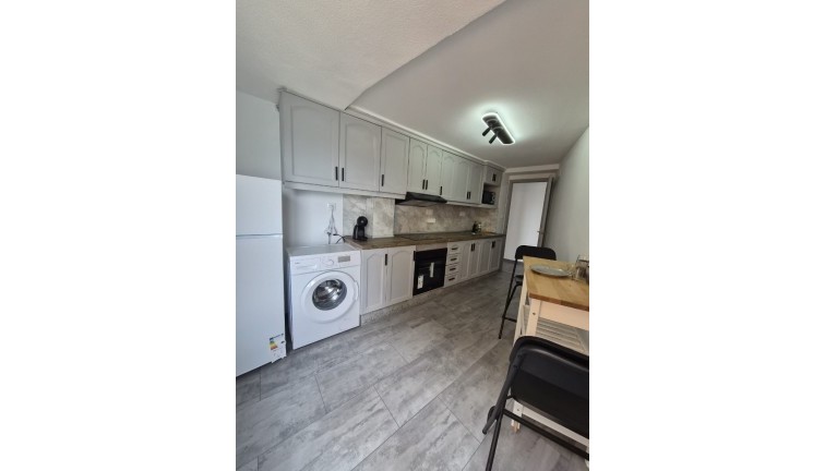 Jälleenmyynti - Asunto - Torrevieja - Acequion