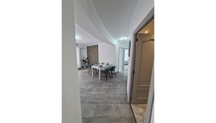 Jälleenmyynti - Asunto - Torrevieja - Acequion