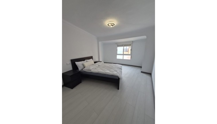 Jälleenmyynti - Asunto - Torrevieja - Acequion