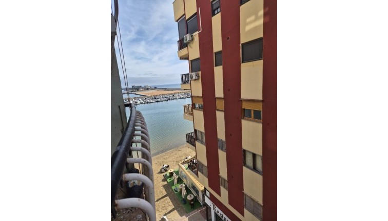 Jälleenmyynti - Asunto - Torrevieja - Acequion