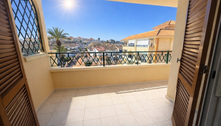 Resale - Apartment - Torrevieja - LA MATA