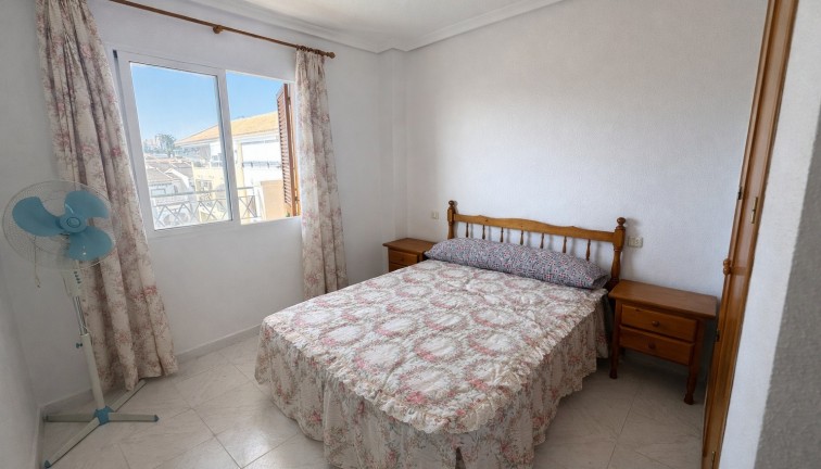 Resale - Apartment - Torrevieja - LA MATA