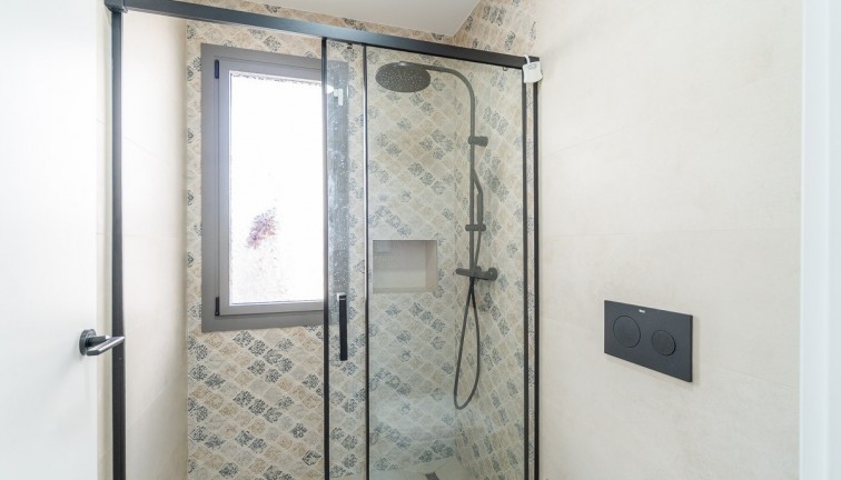 Jälleenmyynti - Erillistalo - Orihuela Costa - Villamartin Golf