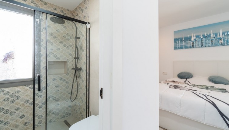 Jälleenmyynti - Erillistalo - Orihuela Costa - Villamartin Golf