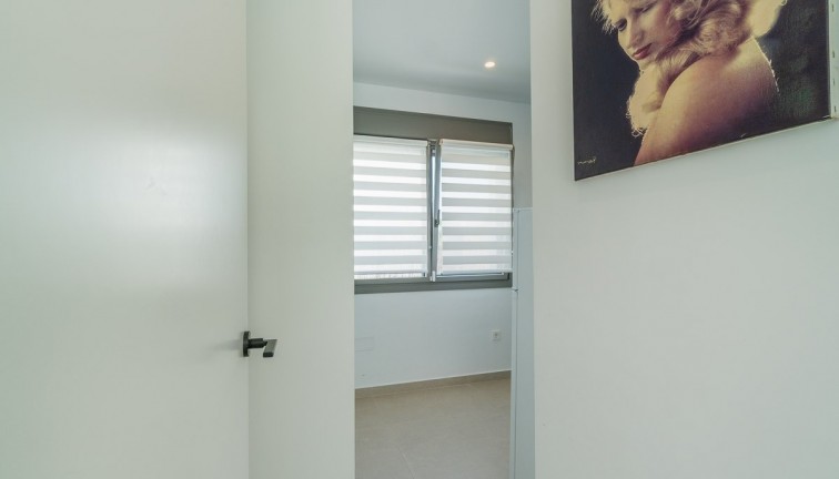 Jälleenmyynti - Erillistalo - Orihuela Costa - Villamartin Golf