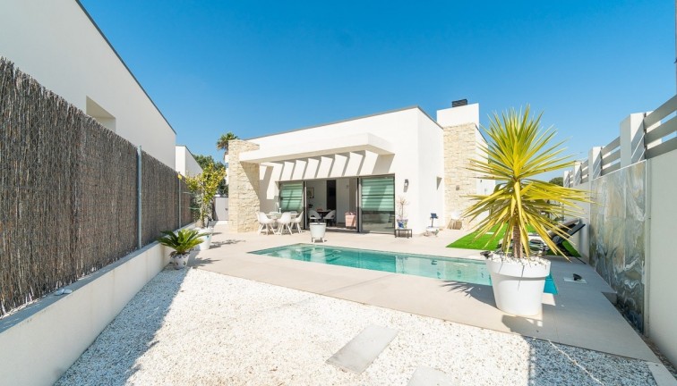 Jälleenmyynti - Erillistalo - Orihuela Costa - Villamartin Golf