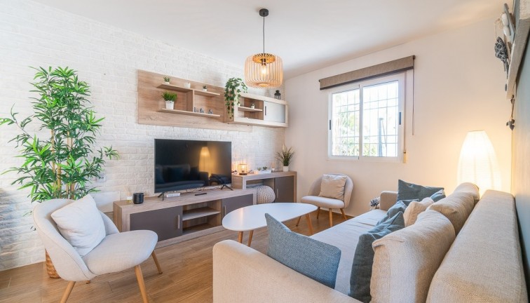 Reventa - Casa adosada - Torrevieja - El limonar