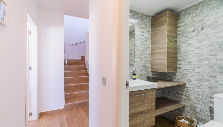 Reventa - Casa adosada - Torrevieja - El limonar