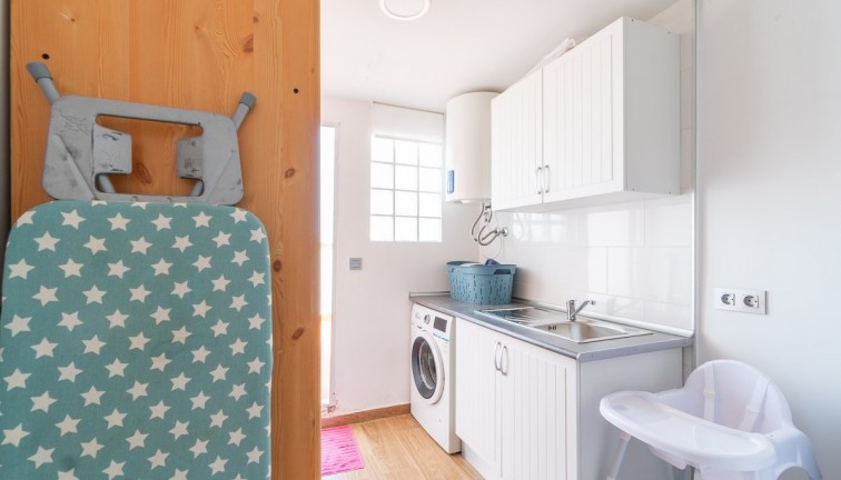 Reventa - Casa adosada - Torrevieja - El limonar