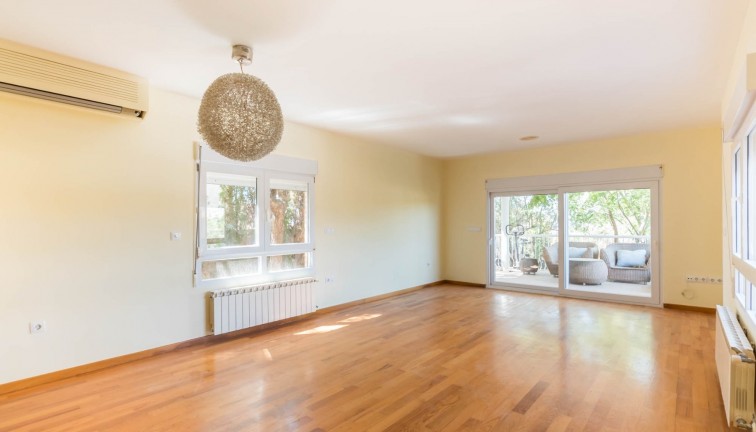 Resale - Chalet - MOLINA DEL SEGURA