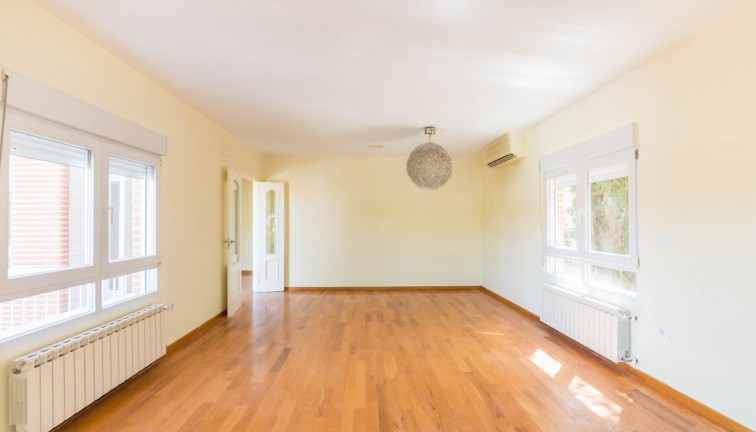 Resale - Chalet - MOLINA DEL SEGURA