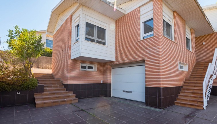 Resale - Chalet - MOLINA DEL SEGURA