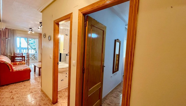 Jälleenmyynti - Asunto - Torrevieja