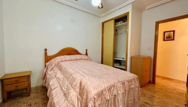 Jälleenmyynti - Asunto - Torrevieja