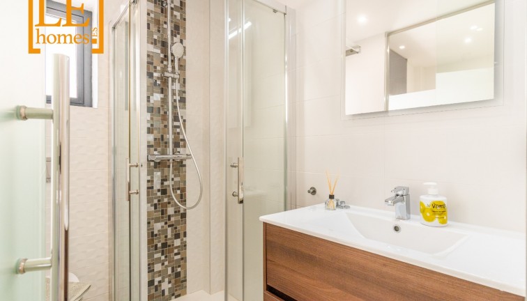 Resale - Chalet - Ciudad quesada - Rojales