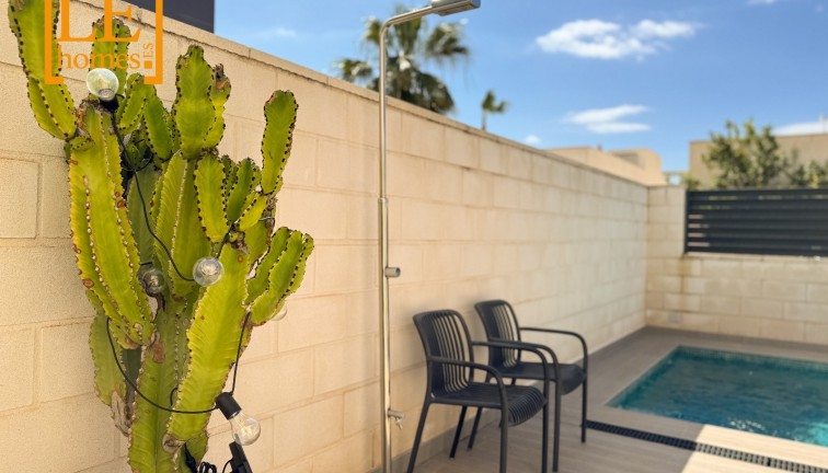 Resale - Chalet - Ciudad quesada - Rojales