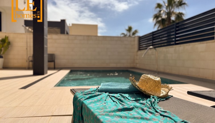 Resale - Chalet - Ciudad quesada - Rojales