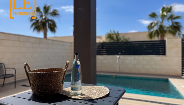 Resale - Chalet - Ciudad quesada - Rojales