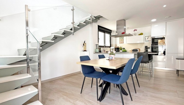 Resale - Chalet - Orihuela Costa - Villamartín