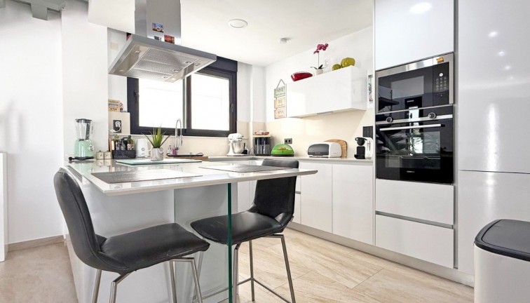 Resale - Chalet - Orihuela Costa - Villamartín