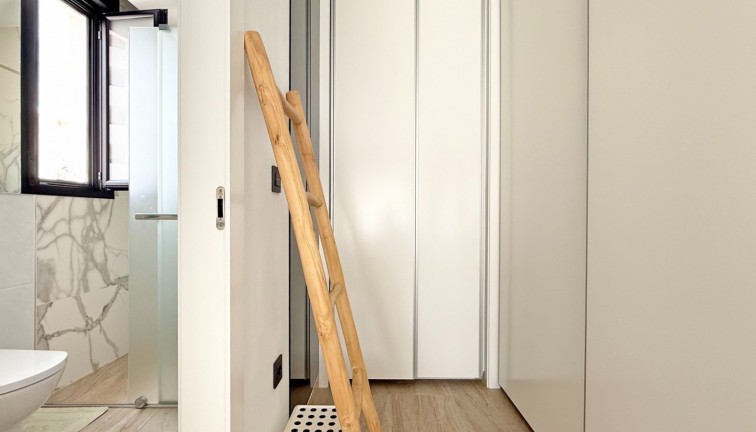 Resale - Chalet - Orihuela Costa - Villamartín