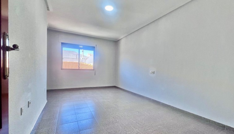 Resale - Duplex apartment - Pilar de la Horadada - Zona Pueblo