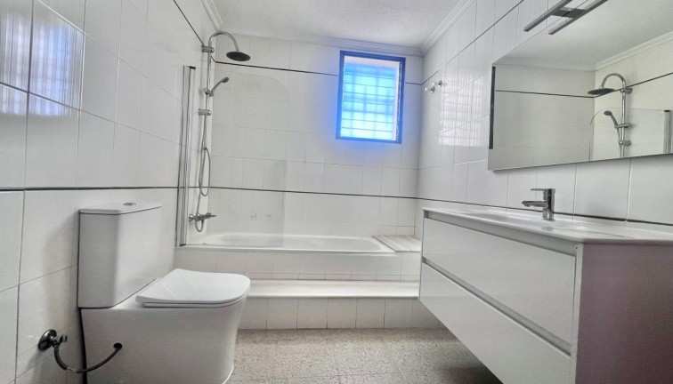 Resale - Duplex apartment - Pilar de la Horadada - Zona Pueblo