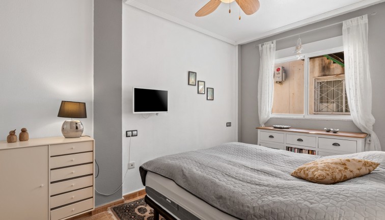 Resale - Bungalow - Orihuela Costa - Playa Flamenca