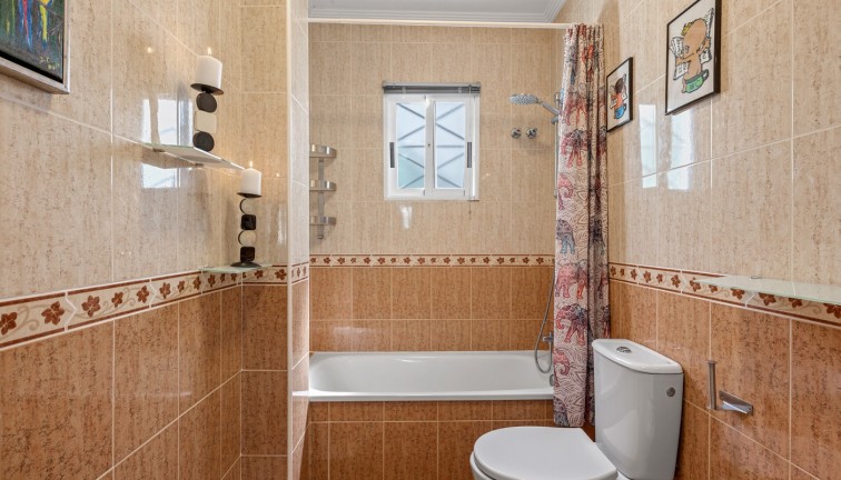 Resale - Bungalow - Orihuela Costa - Playa Flamenca