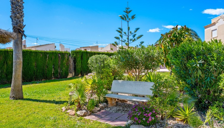 Resale - Bungalow - Orihuela Costa - Playa Flamenca