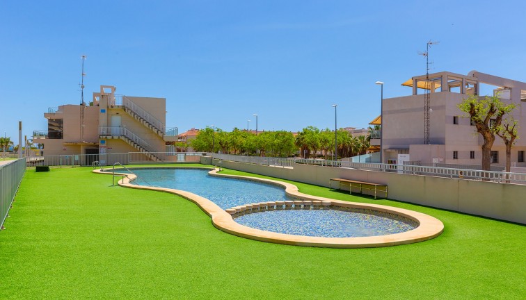 Jälleenmyynti - Asunto - Pilar de la Horadada - TORRE DE LA HORADADA