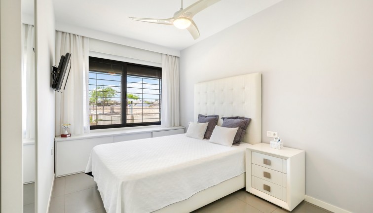 Jälleenmyynti - Asunto - Pilar de la Horadada - TORRE DE LA HORADADA