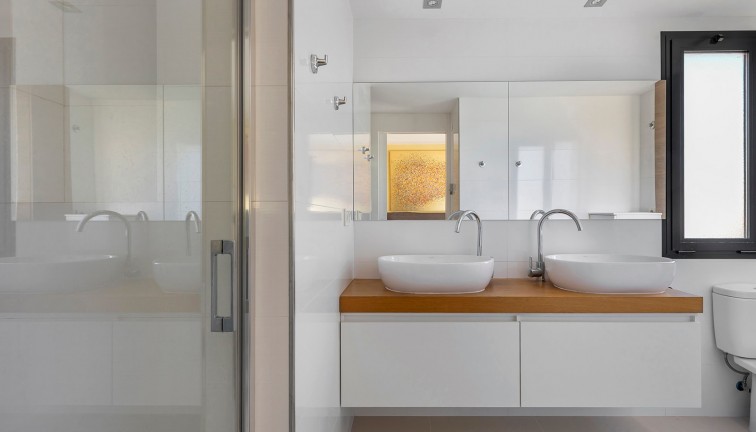 Resale - Chalet - Orihuela Costa - La Zenia