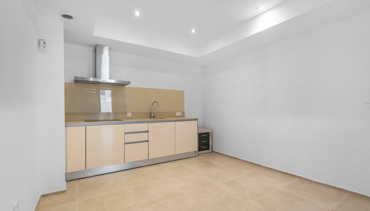 Resale - Chalet - Orihuela Costa - La Zenia