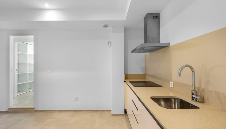 Resale - Chalet - Orihuela Costa - La Zenia