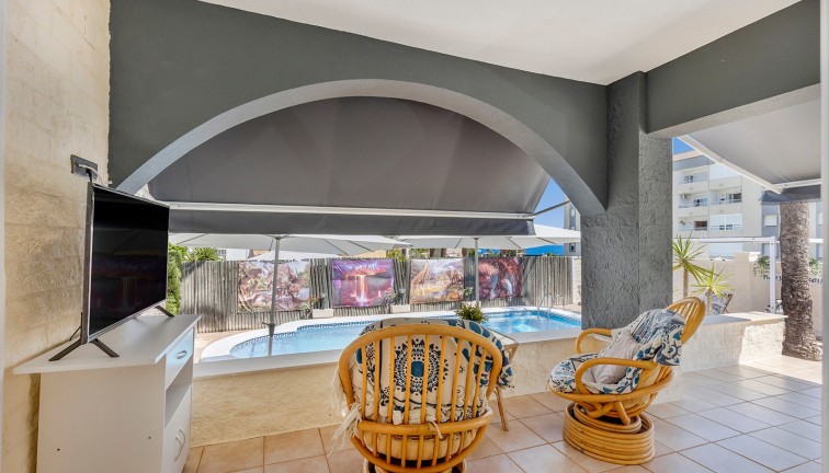 Resale - Chalet - Torrevieja - Rocio del Mar